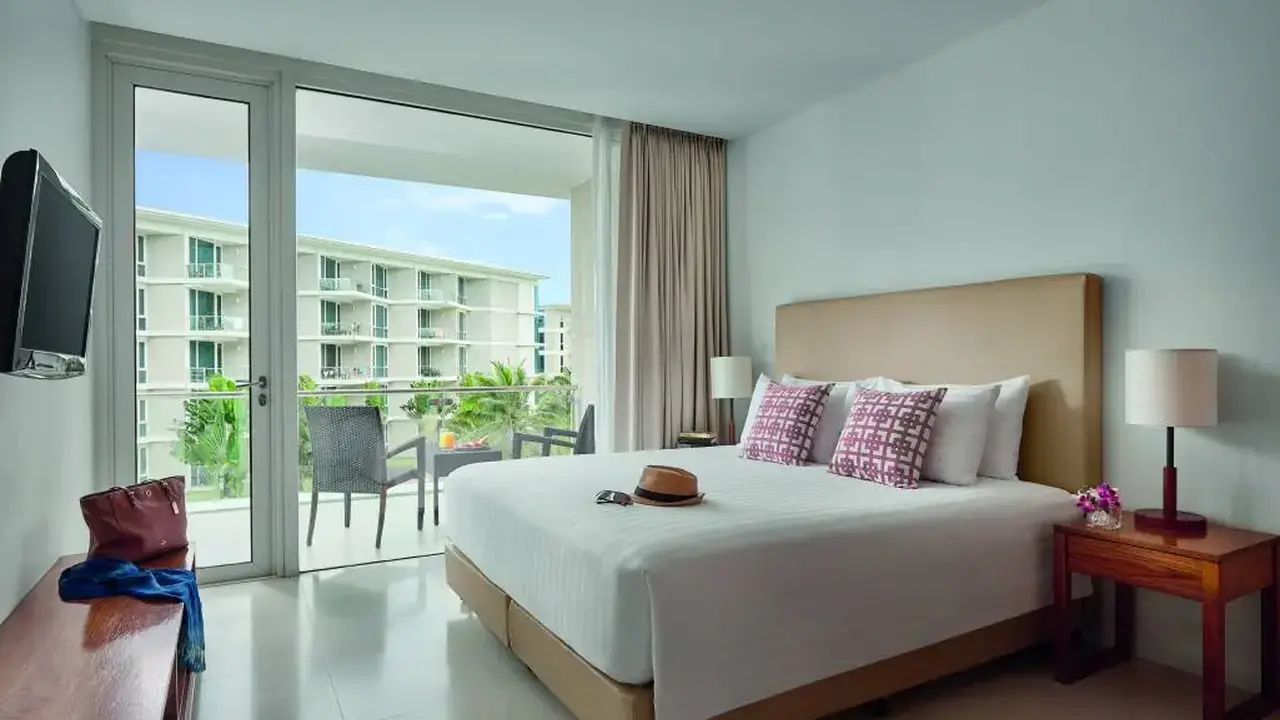 SPLASH BEACH RESORT (ex. GRAND WEST SANDS)