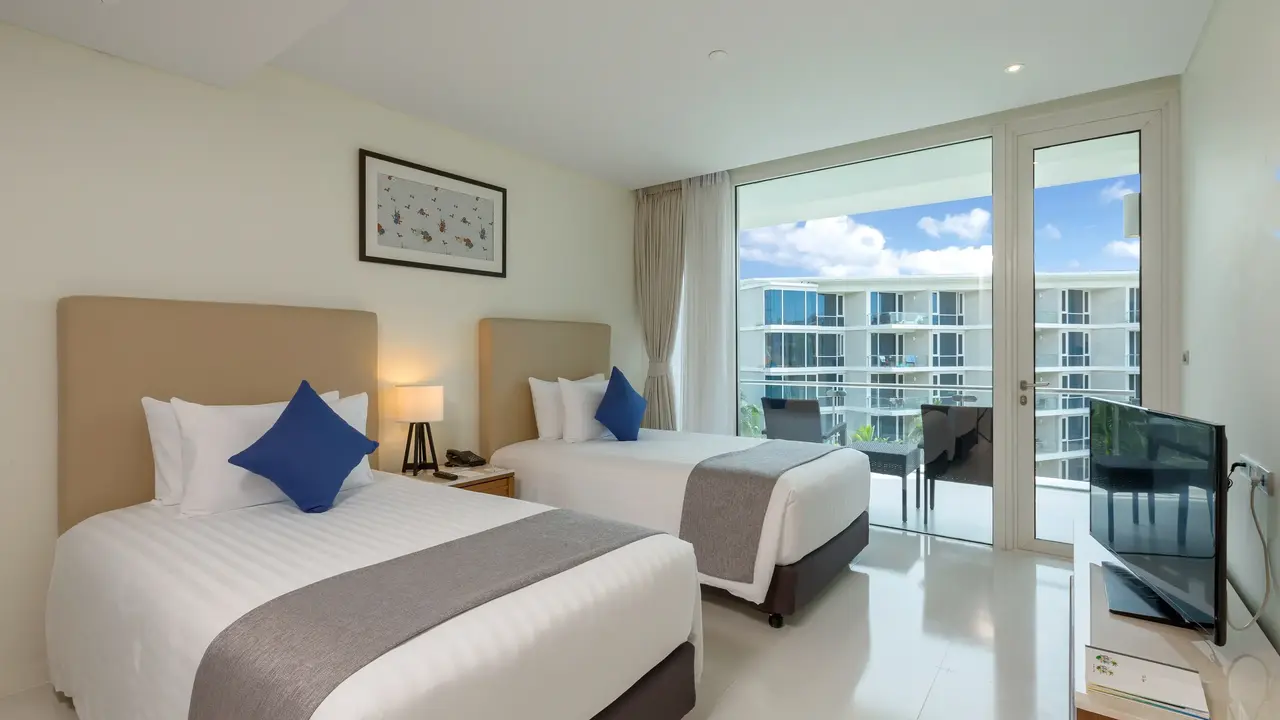 SPLASH BEACH RESORT (ex. GRAND WEST SANDS)