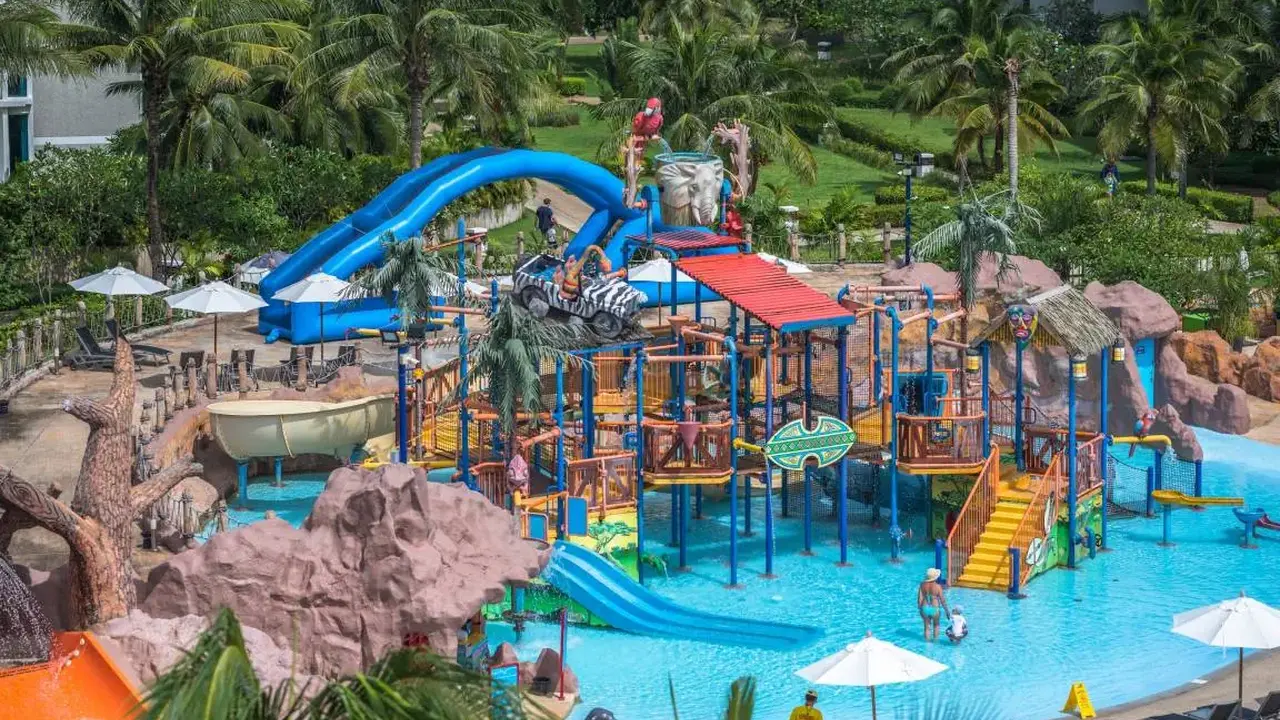 SPLASH BEACH RESORT (ex. GRAND WEST SANDS)