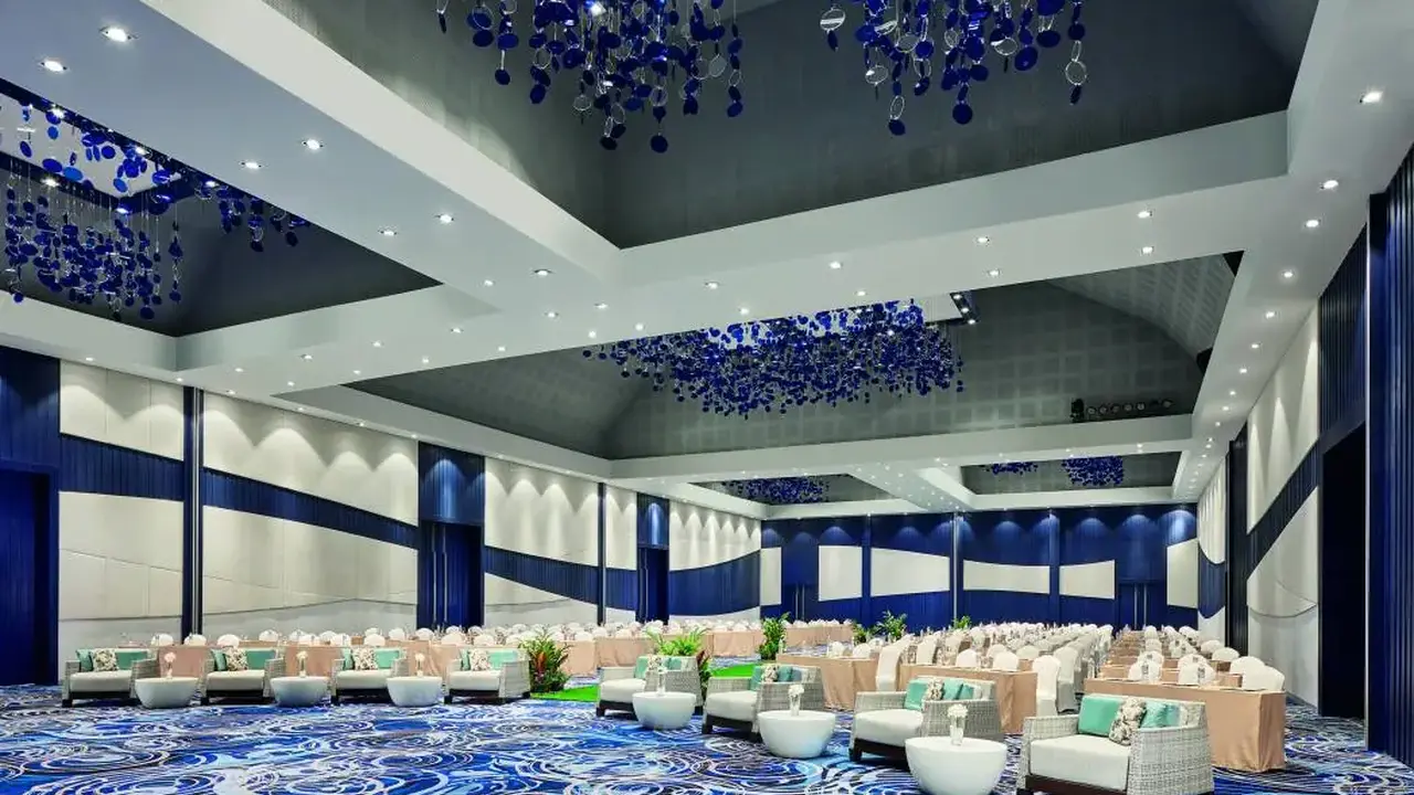 SPLASH BEACH RESORT (ex. GRAND WEST SANDS)