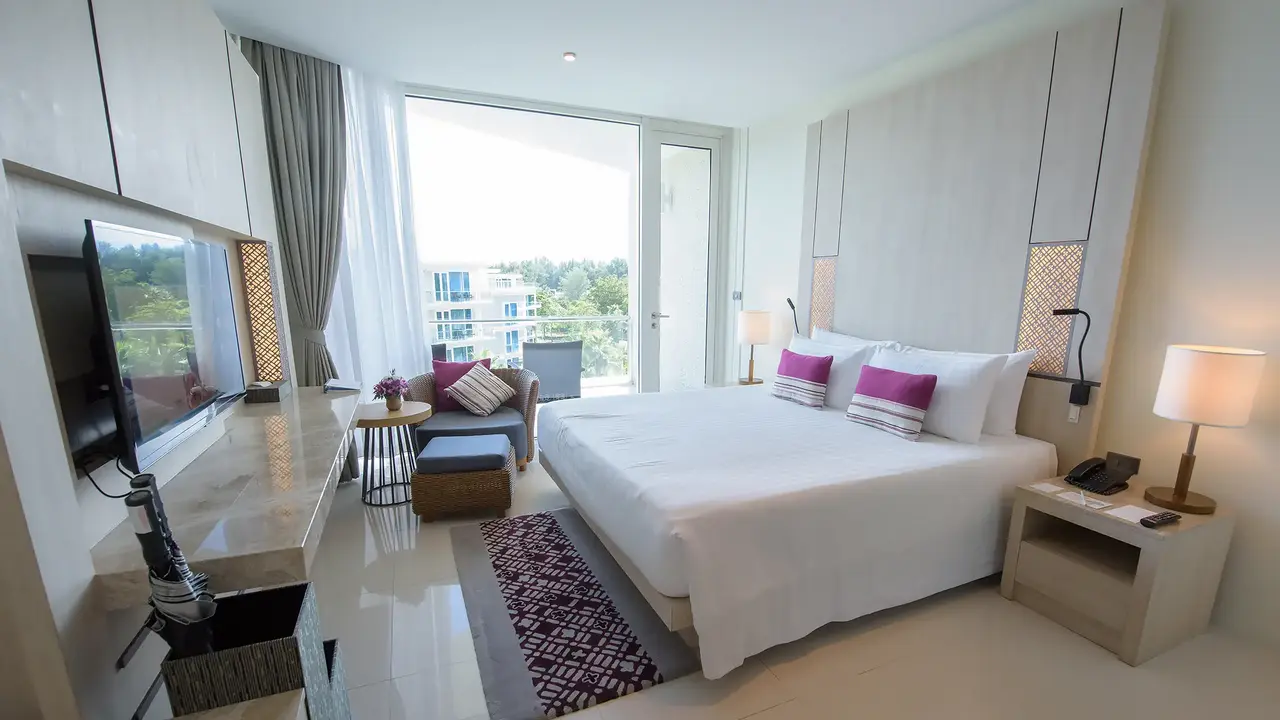 SPLASH BEACH RESORT (ex. GRAND WEST SANDS)