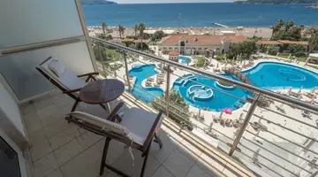 SPLENDID CONFERENCE & SPA RESORT