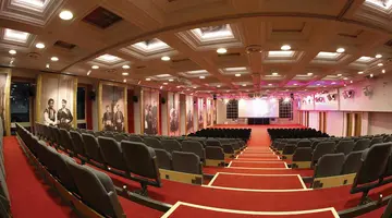 SPLENDID CONFERENCE & SPA RESORT