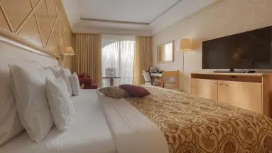 SPLENDID CONFERENCE & SPA RESORT