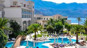 Splendid Spa Resort