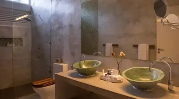 Sri Sharavi Beach Villas & Spa