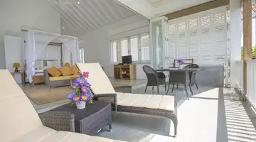Sri Sharavi Beach Villas & Spa