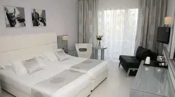 St. George Beach Hotel and Spa Resort - Adults Only