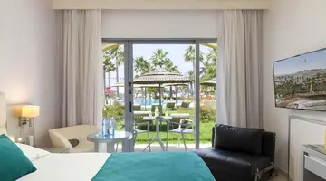 St. George Beach Hotel & Spa Resort