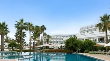 St. George Beach Hotel & Spa Resort