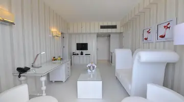 St George Hotel Spa and Golf Beach Resort