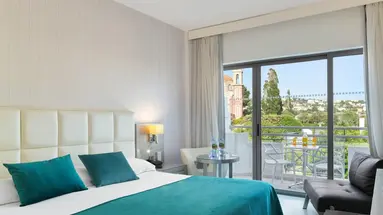 St. George Hotel
