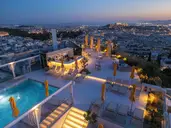 St. George Lycabettus Lifestyle