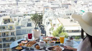 St. George Lycabettus Lifestyle