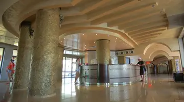 ST.GEORGE PALACE