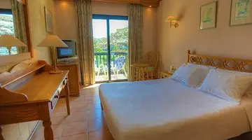 ST PATRICK S HOTEL