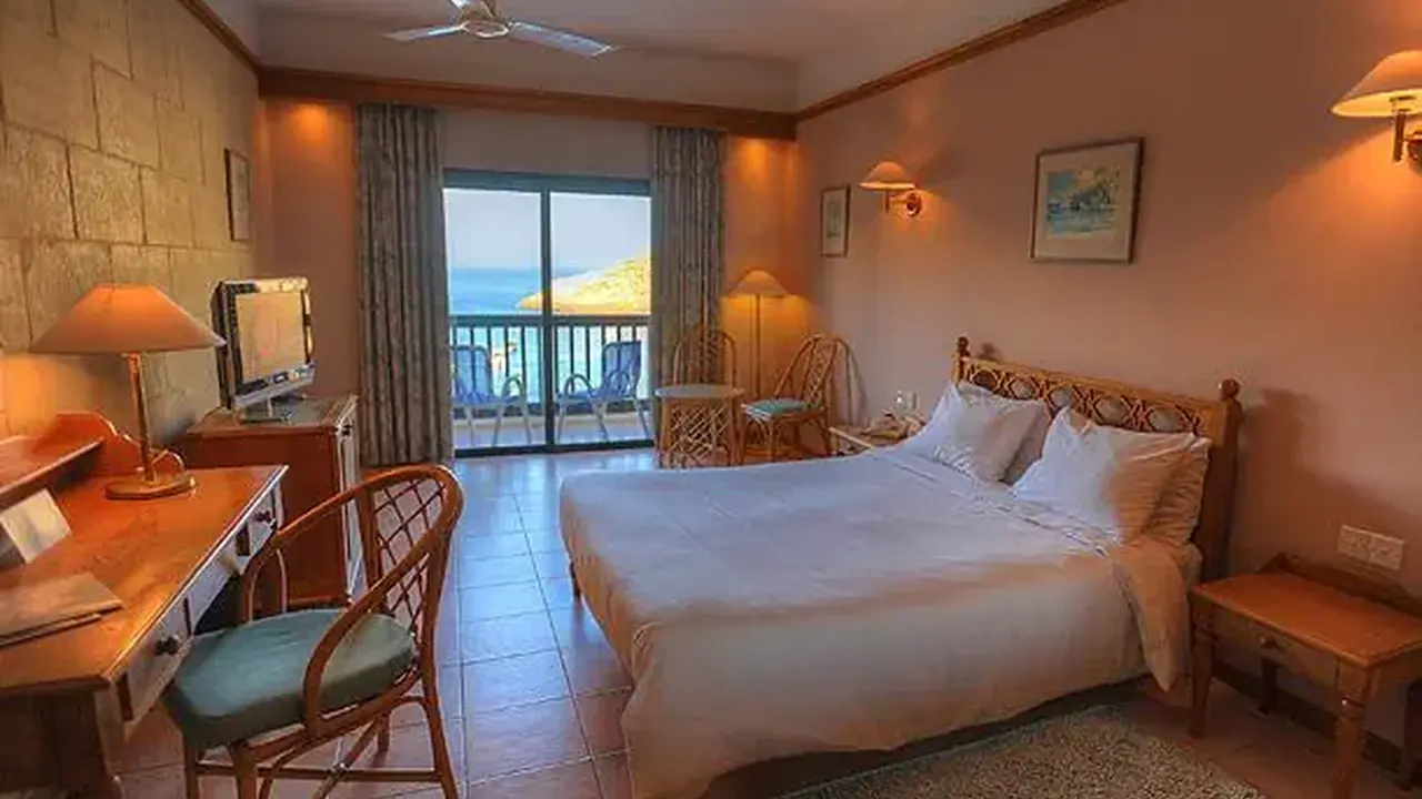ST PATRICK S HOTEL