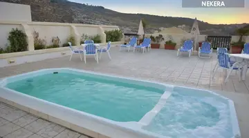 ST PATRICKS HOTEL