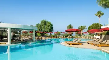 St Raphael Hotel