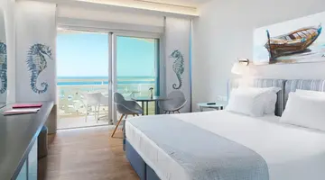 St Raphael Hotel