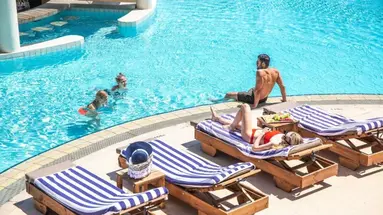 St Raphael Hotel