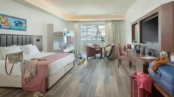 St Raphael Hotel