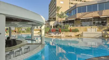 St Raphael Hotel