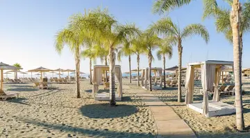 St Raphael Hotel