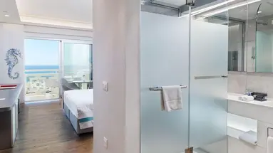 St Raphael Hotel