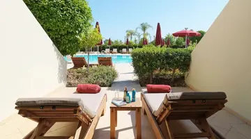 St Raphael Hotel