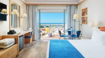 St Raphael Hotel