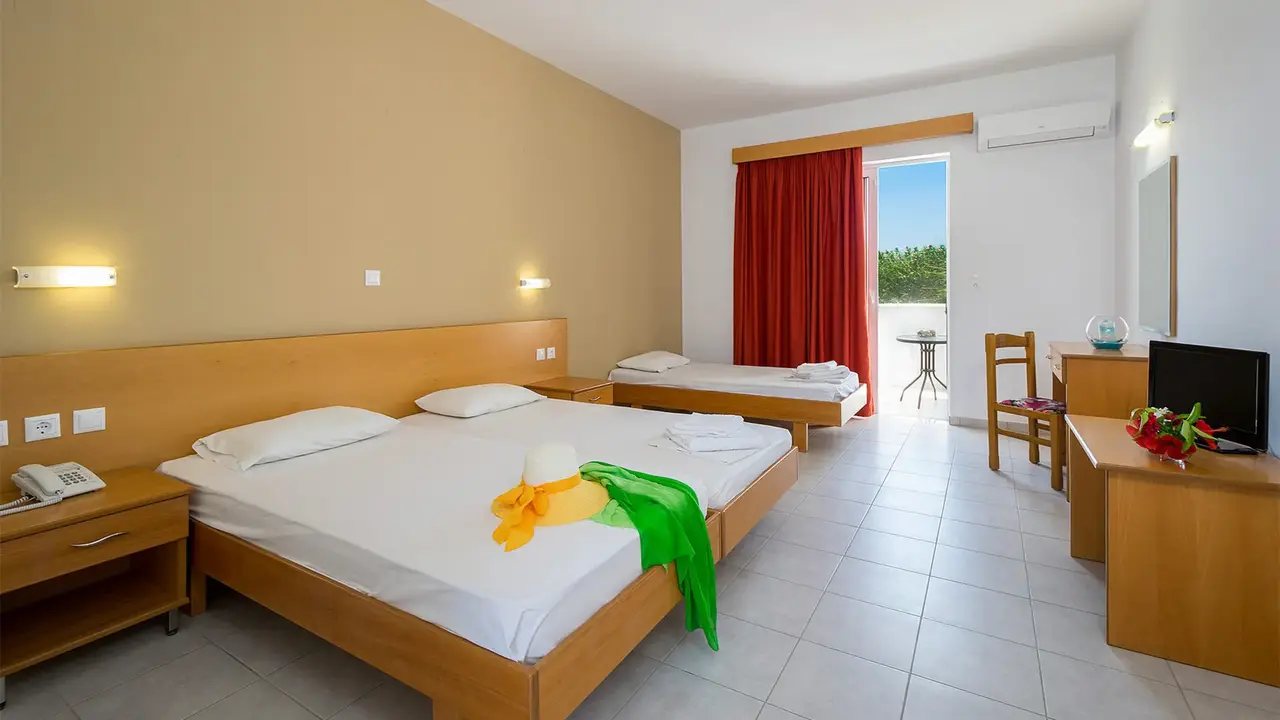 STAFILIA BEACH HOTEL