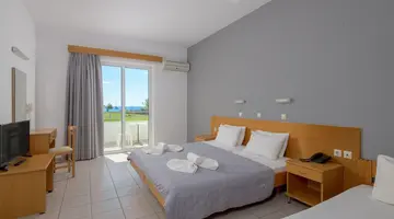 Stafilia Beach