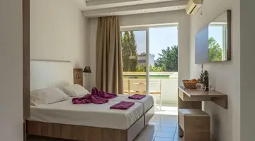 Stamos Hotel