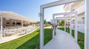 Stamos Hotel