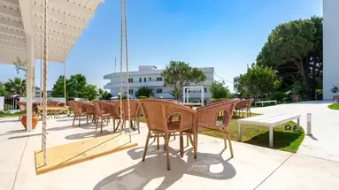 Stamos Hotel