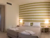 Stamos Hotel
