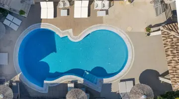 Stamos Hotel