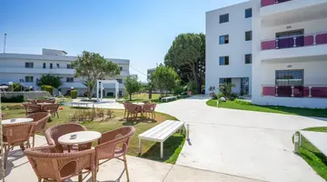Stamos Hotel