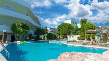 Stamos Hotel