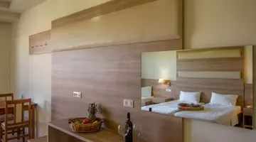 Stamos Hotel