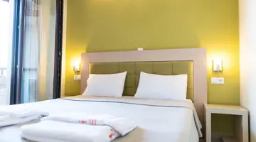 Stamos Hotel
