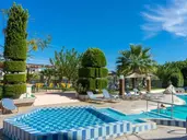 Stamos Hotel