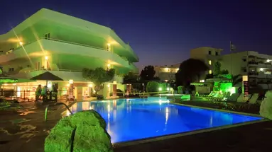 Stamos Hotel
