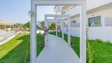 Stamos Hotel