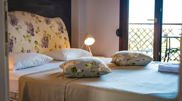 Stamos Hotel
