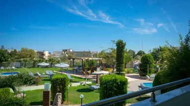 Stamos Hotel