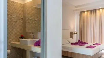 Stamos Hotel