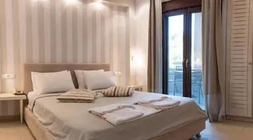 Stamos Hotel