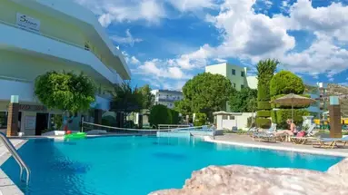 Stamos Hotel